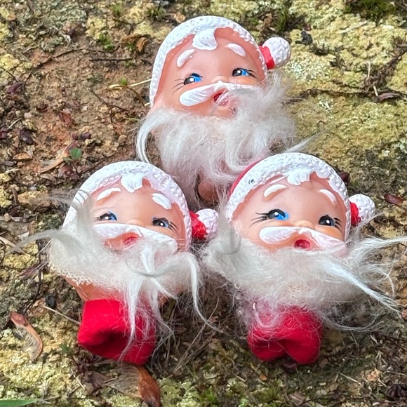 Trio of Terrific 1960’s Santa Light Covers! - Picture 4 of 9